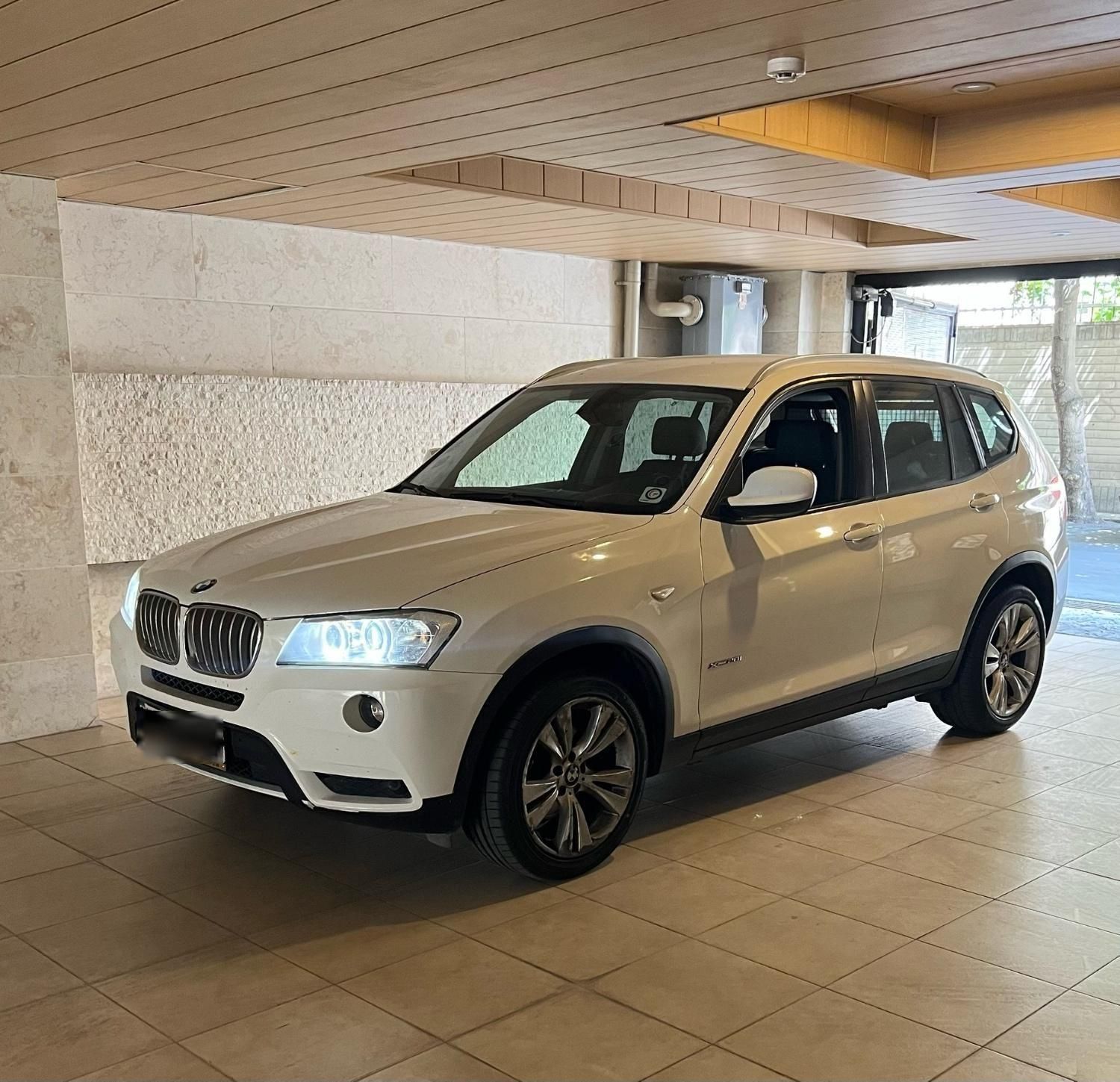 ب ام و X3 28i فول وارداتی - 2014