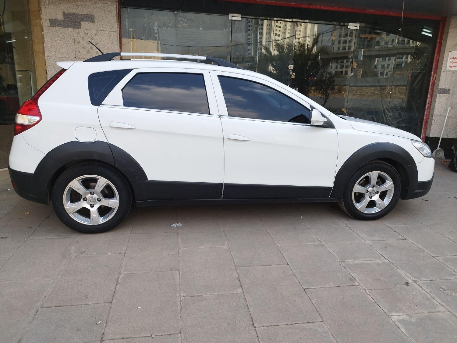 دانگ فنگ H30 کراس اتوماتیک - 1398