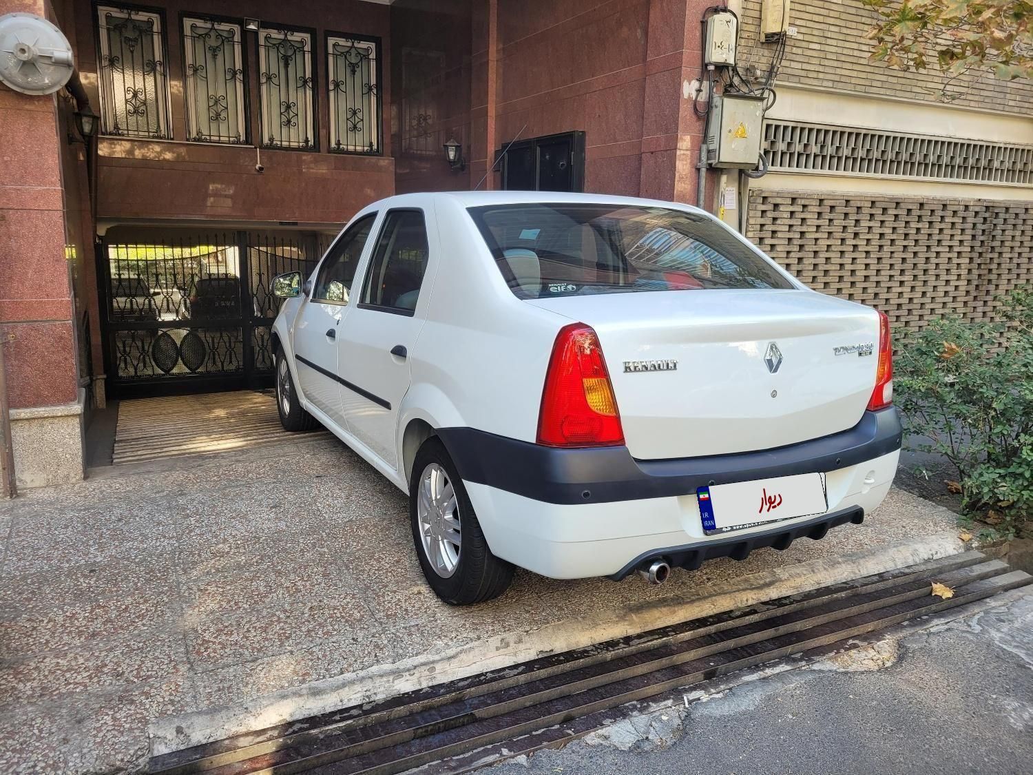 خودرو رنو، تندر 90 آگهی ann_19454051