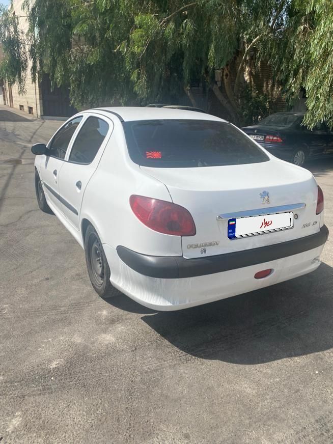 پژو ۲۰۶ صندوق دار v8 - 1399