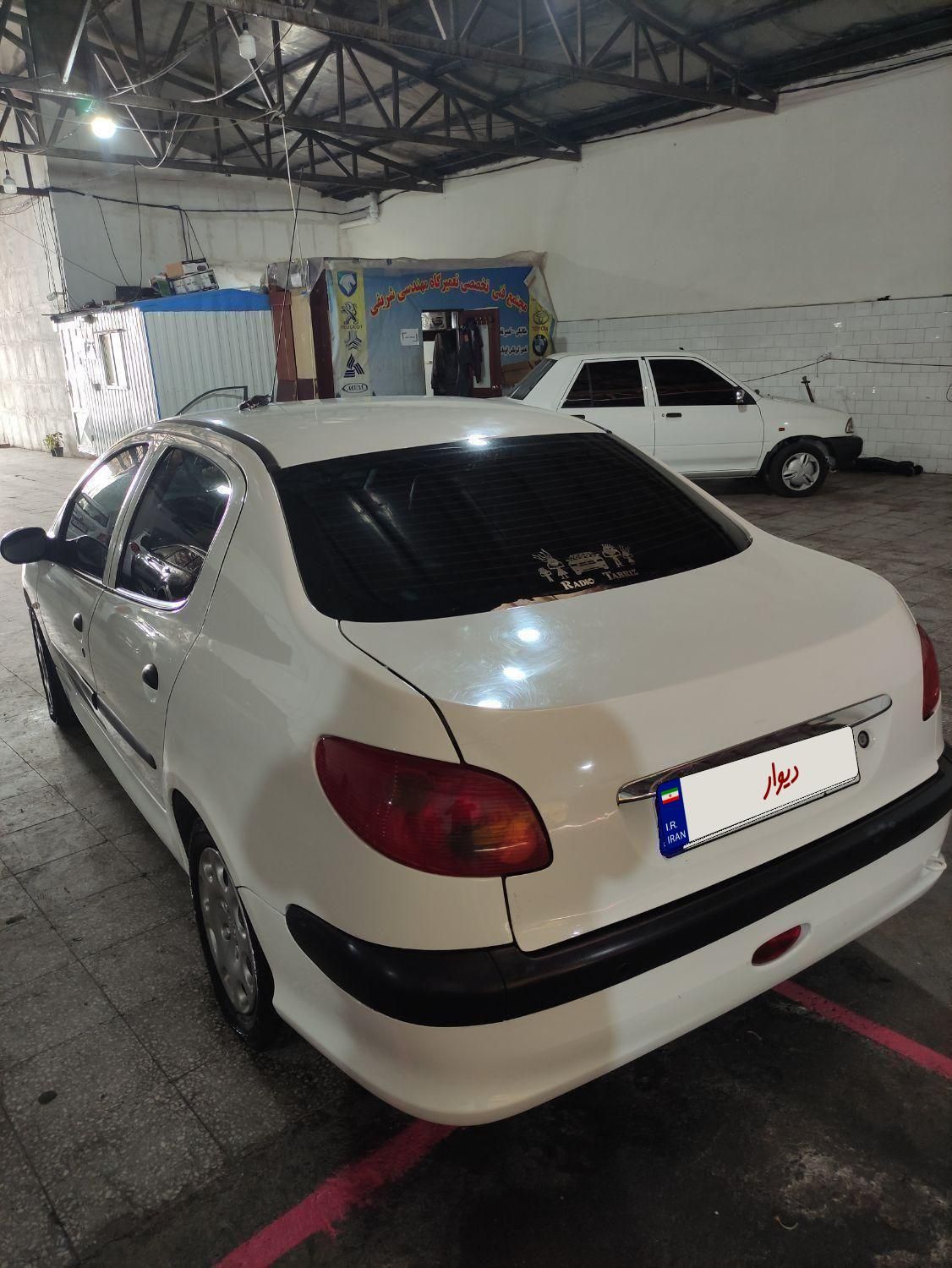 پژو ۲۰۶ صندوق دار v8 - 1395