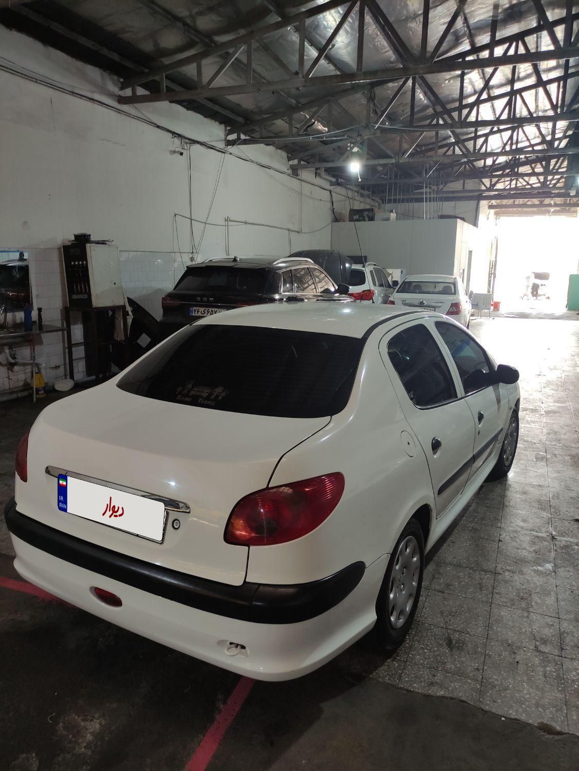 پژو ۲۰۶ صندوق دار v8 - 1395