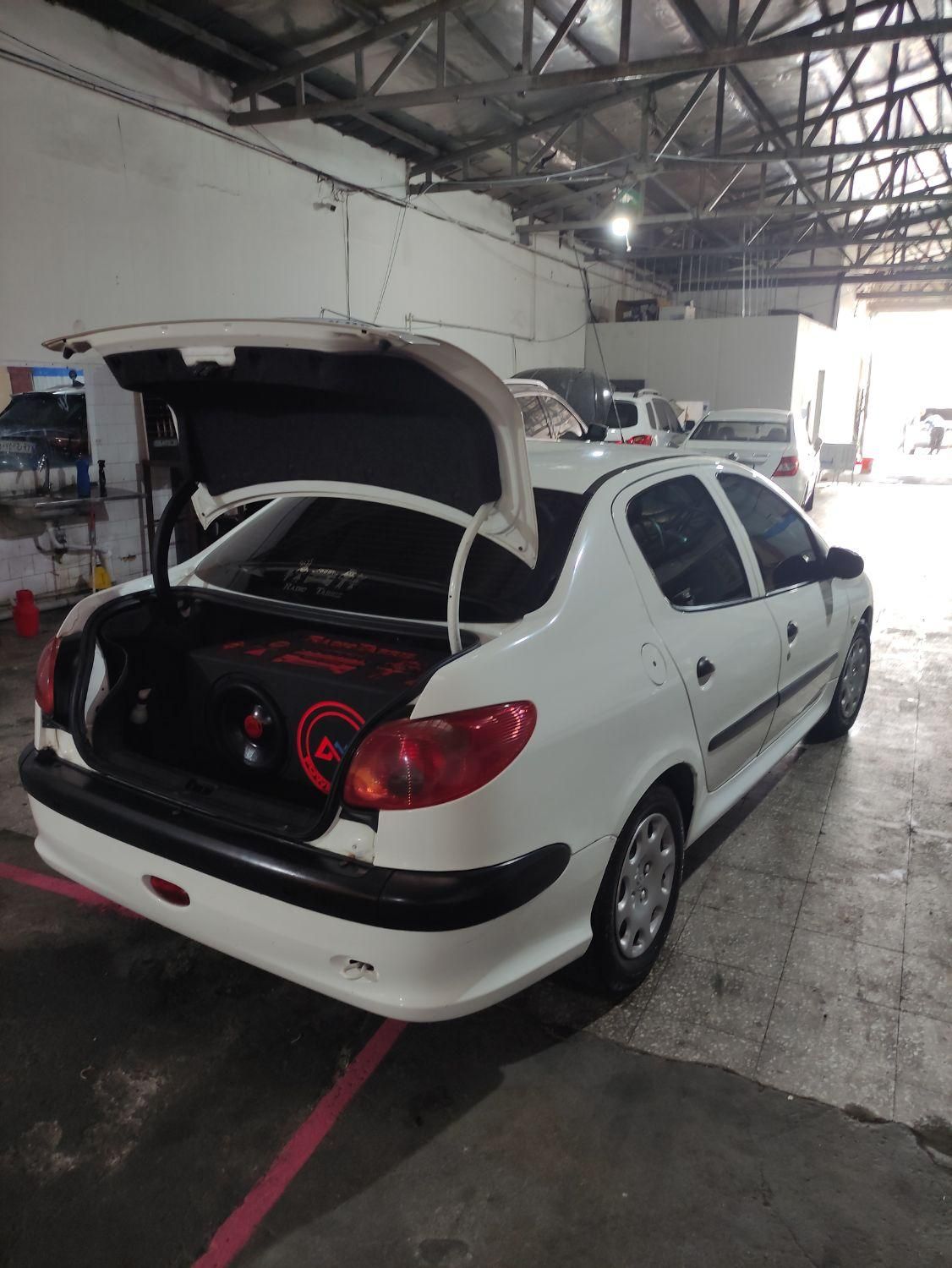 پژو ۲۰۶ صندوق دار v8 - 1395