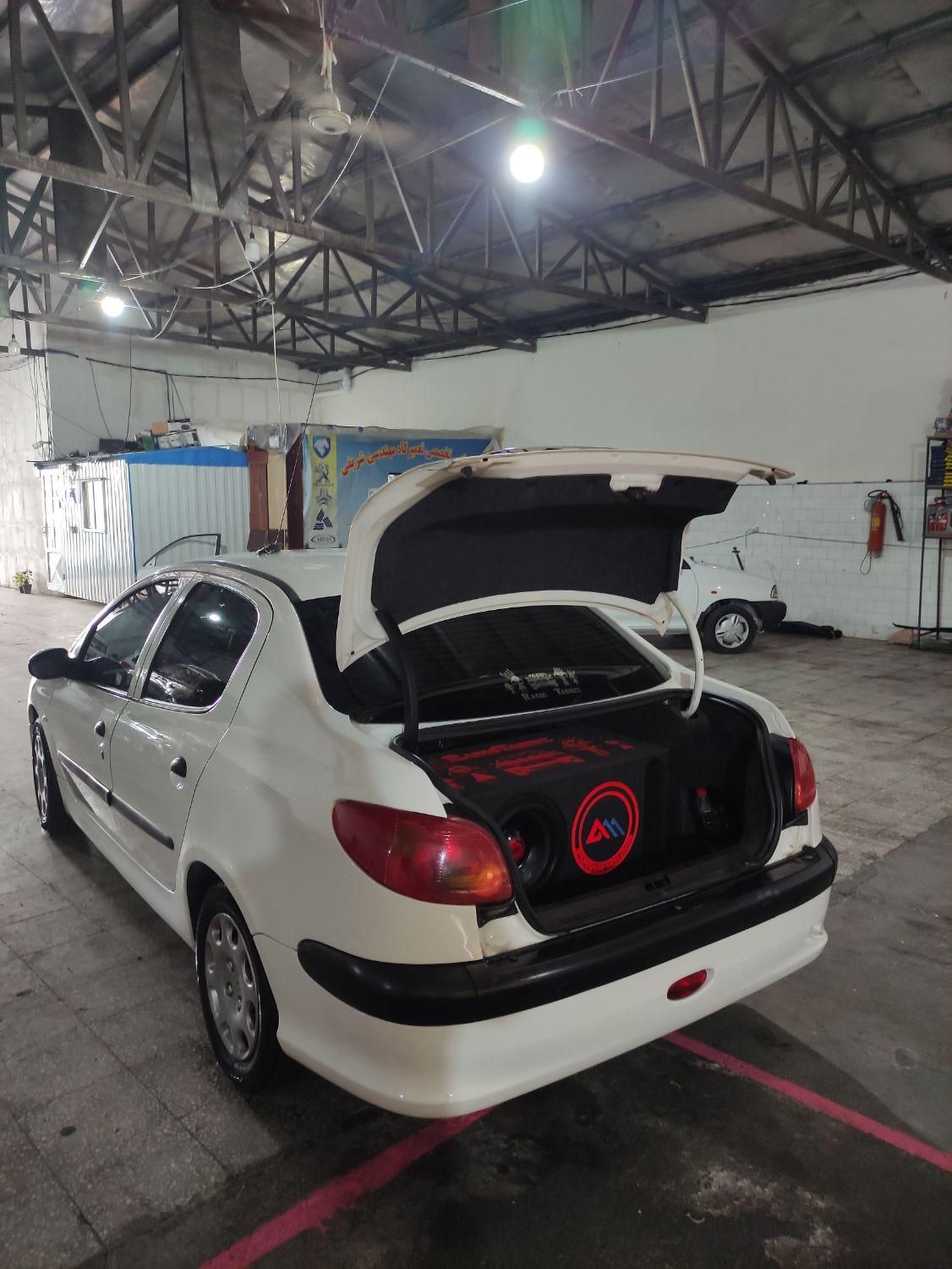 پژو ۲۰۶ صندوق دار v8 - 1395
