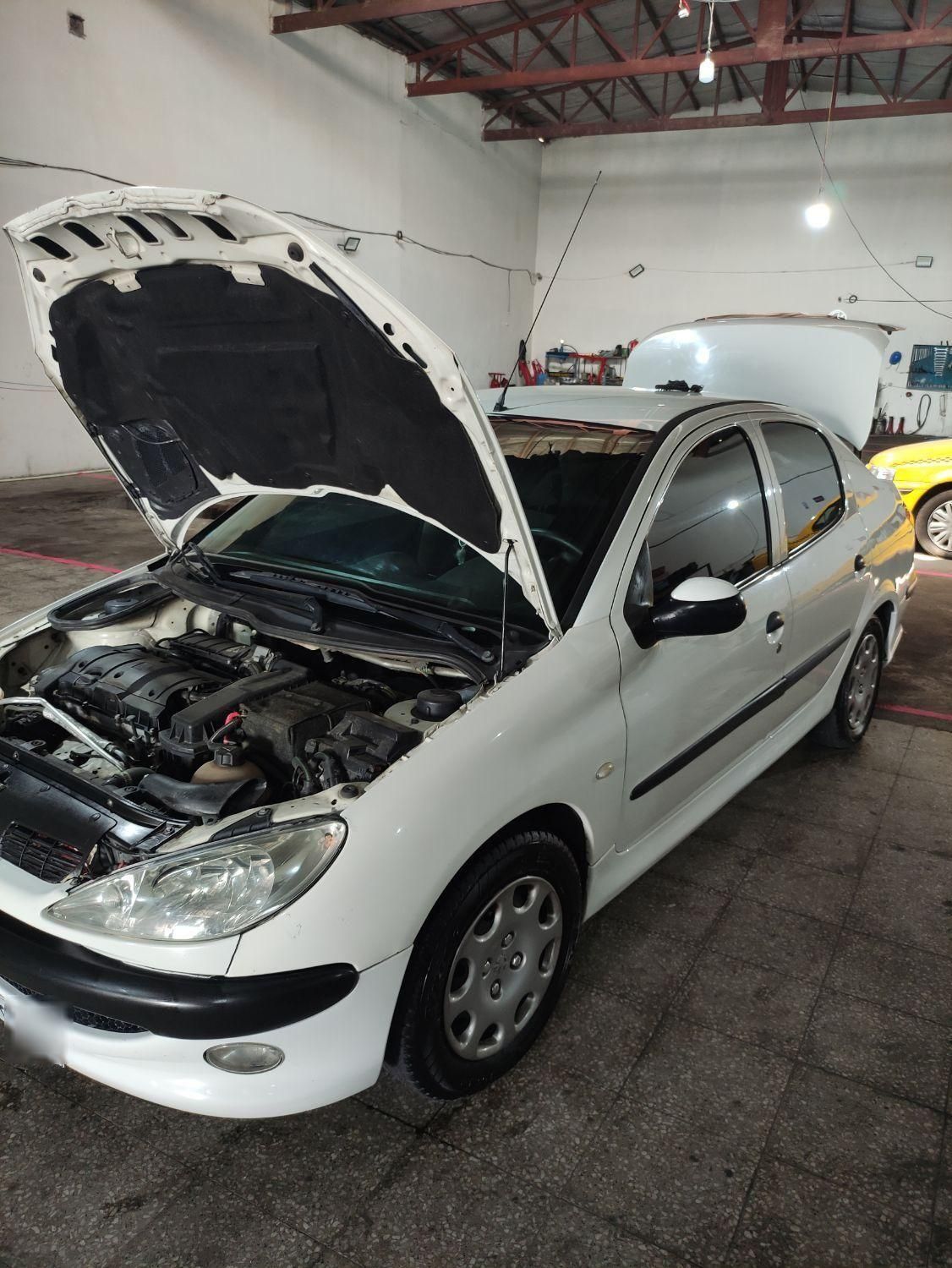 پژو ۲۰۶ صندوق دار v8 - 1395