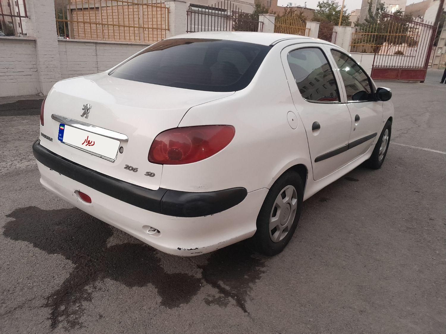 پژو ۲۰۶ صندوق دار v20 - 1388