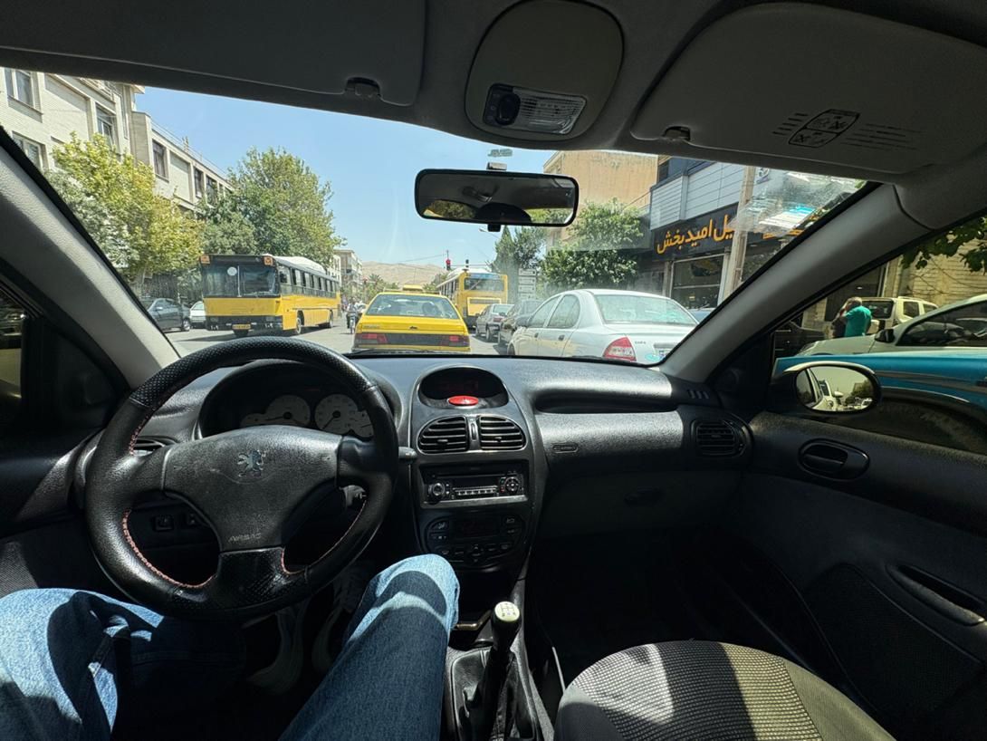 پژو ۲۰۶ صندوق دار v8 - 1396