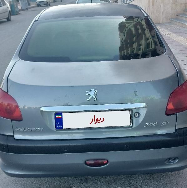 پژو ۲۰۶ صندوق دار v8 - 1389