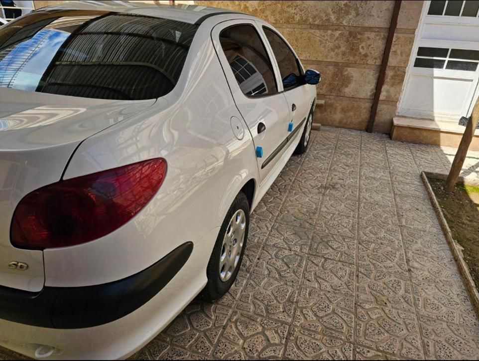 پژو ۲۰۶ صندوق دار v8 - 1398