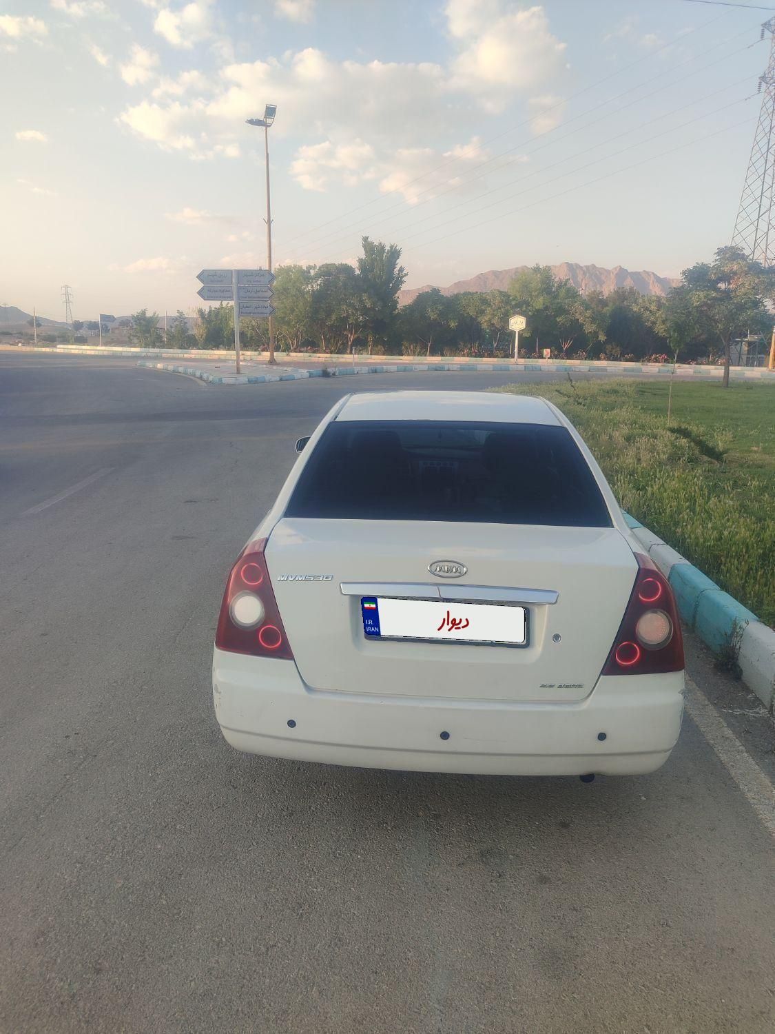 ام وی ام 530 دنده ای - 1391