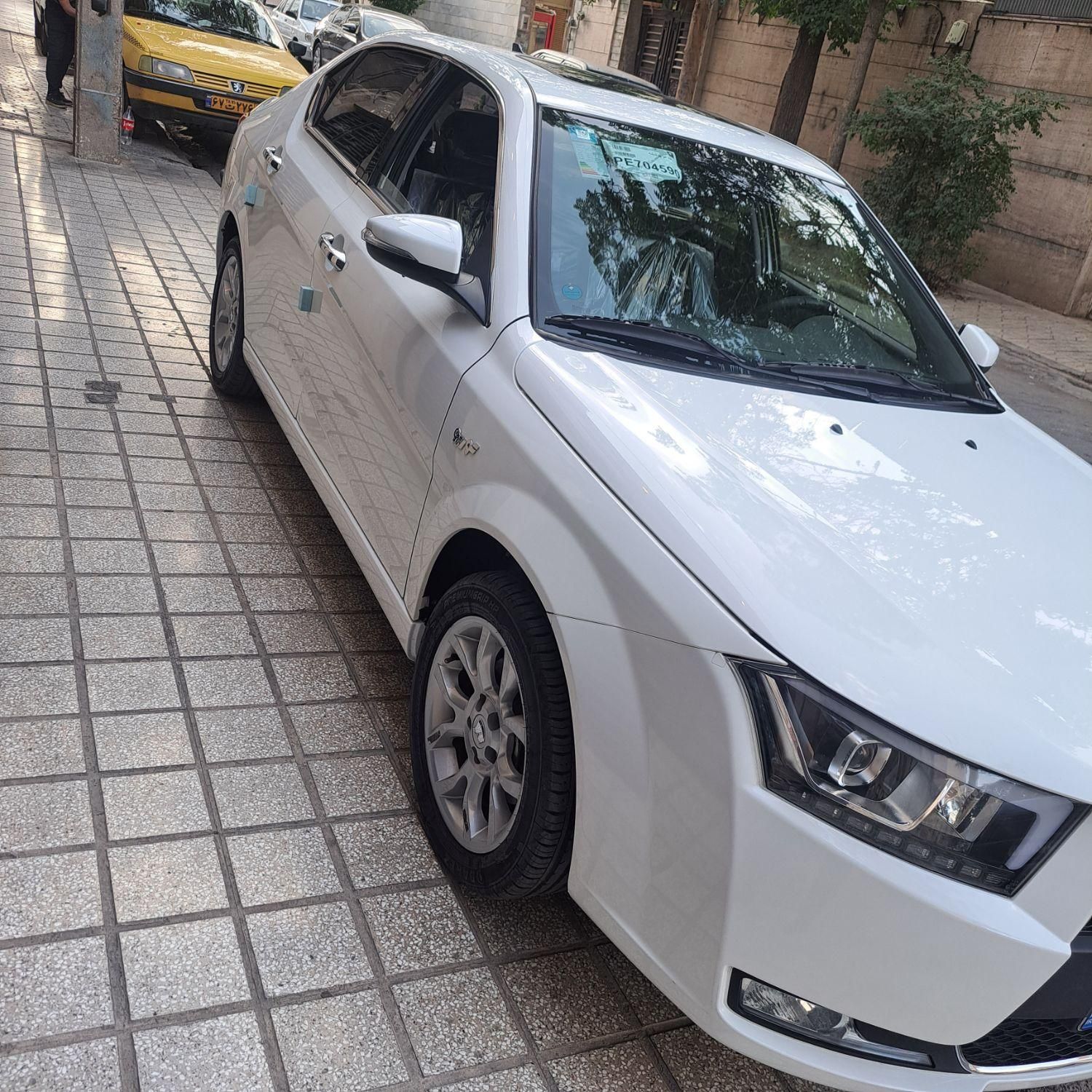 دنا پلاس توربو اتوماتیک - 1402