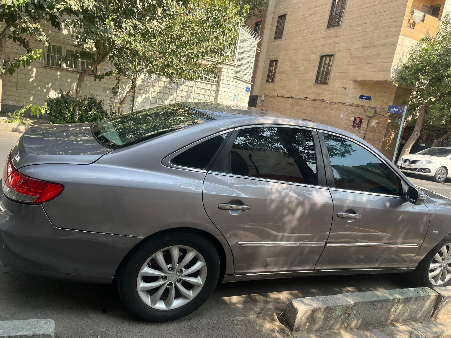 هیوندای آزرا (گرنجور) 3300cc - 2008
