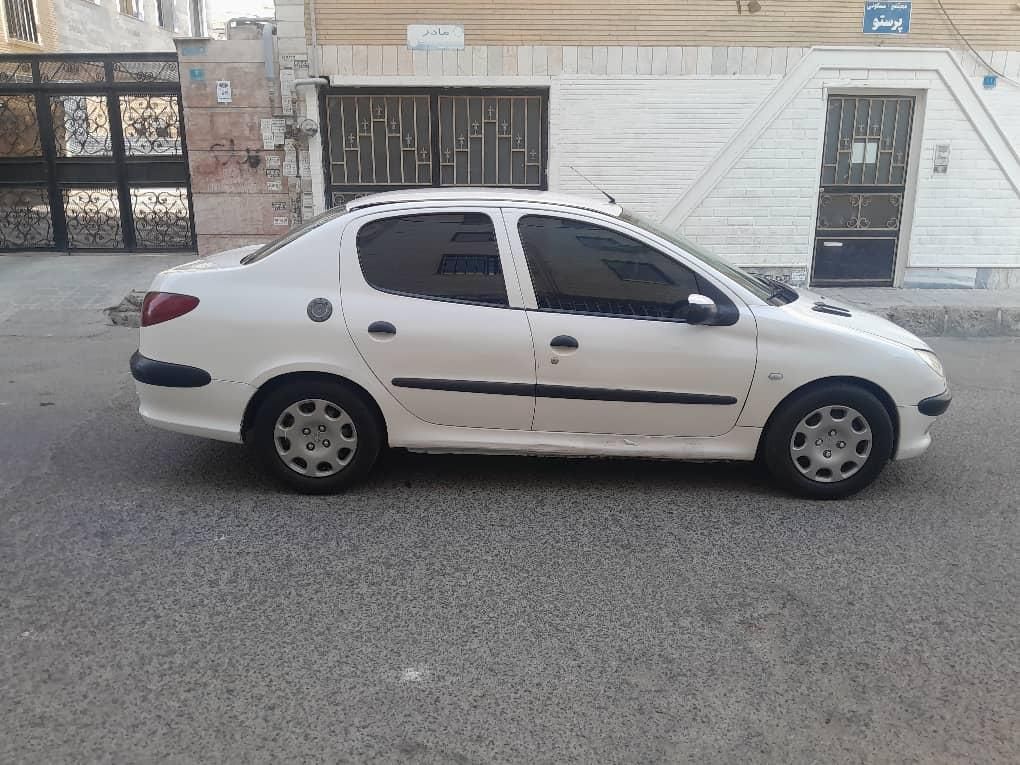پژو ۲۰۶ صندوق دار v8 - 1391