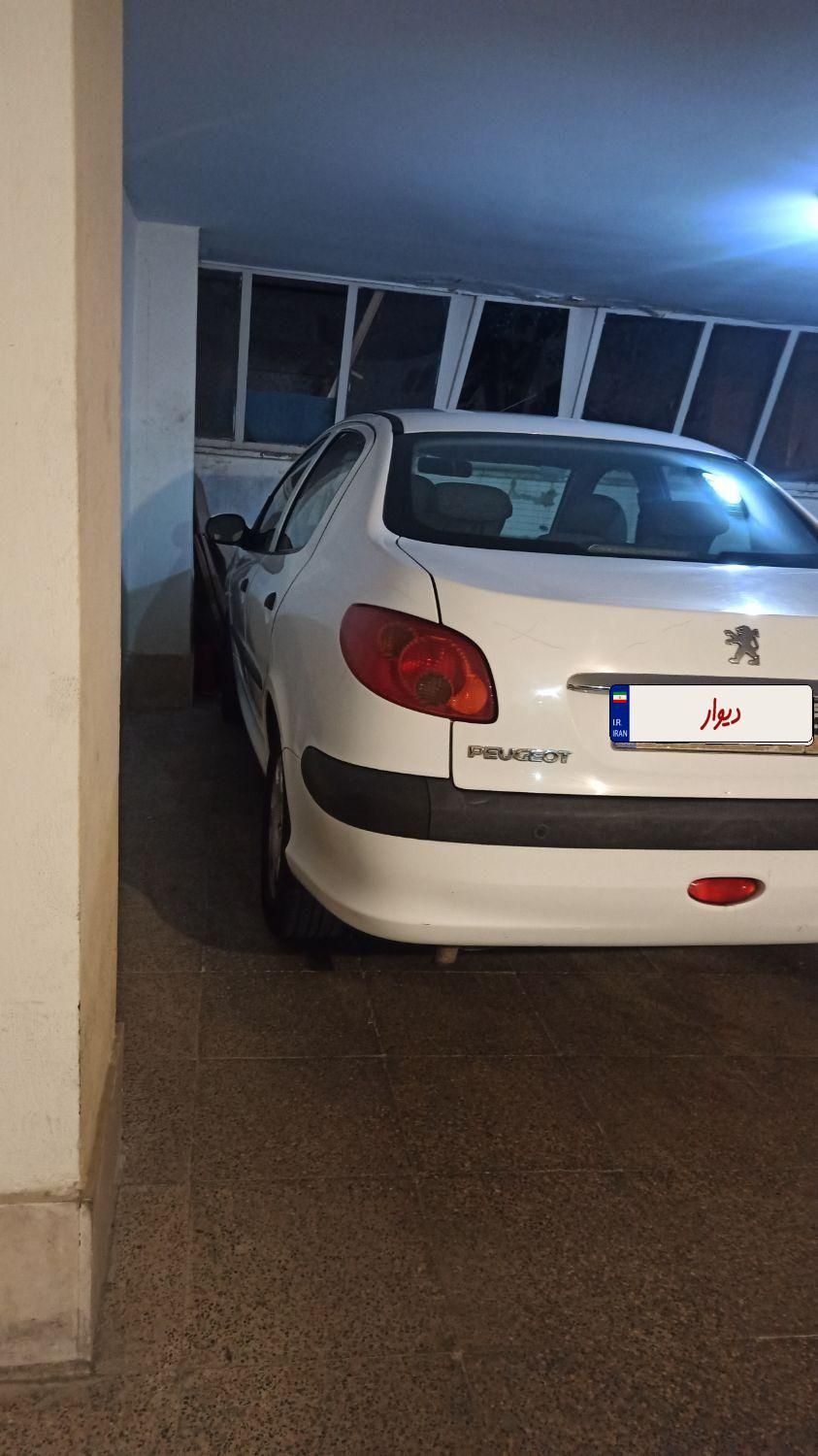 پژو ۲۰۶ صندوق دار v8 - 1395