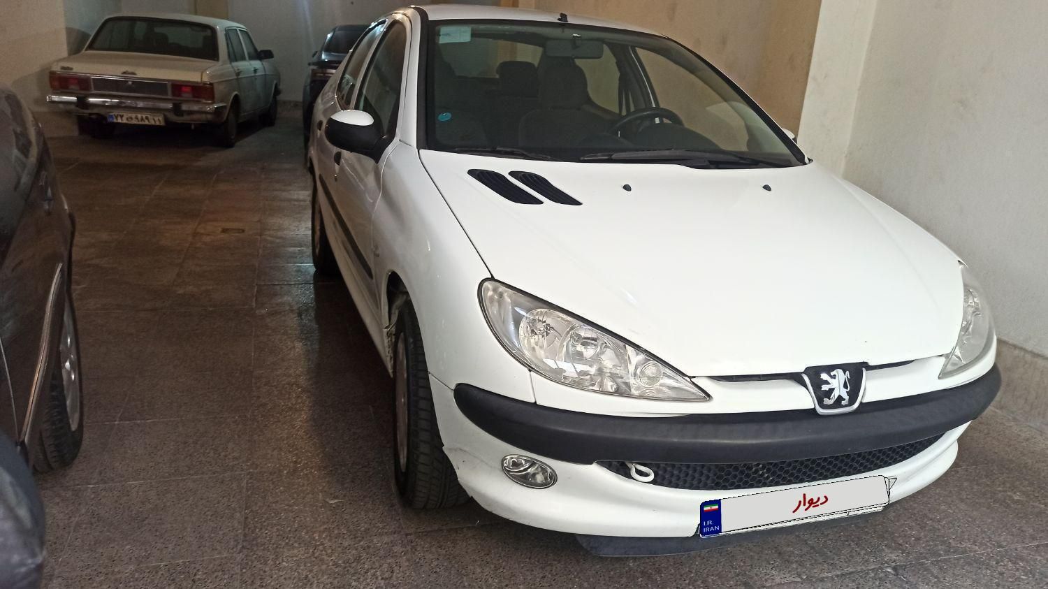 پژو ۲۰۶ صندوق دار v8 - 1395
