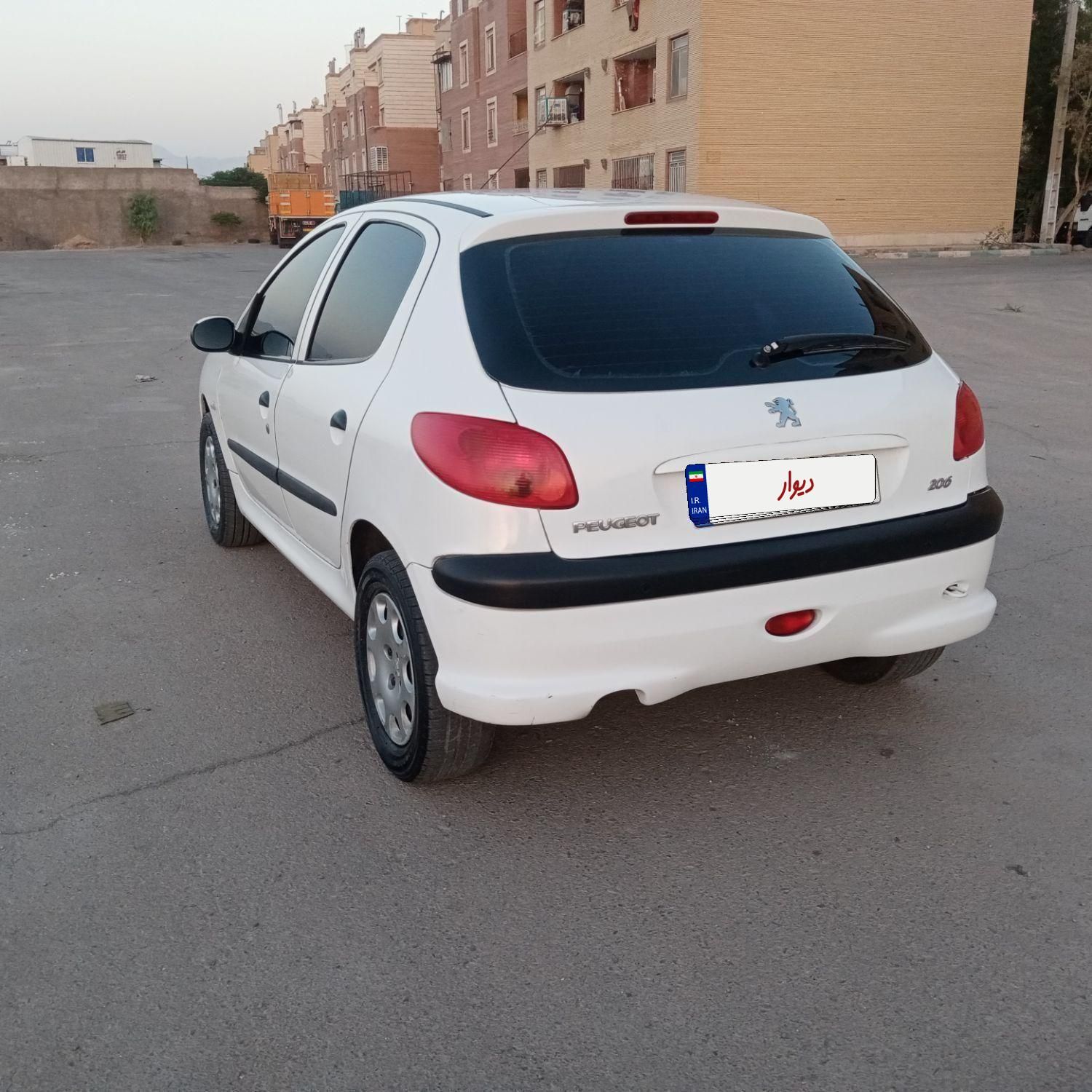 پژو 206 تیپ 2 - 1396