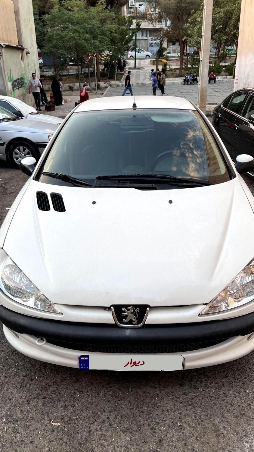 پژو ۲۰۶ صندوق دار v8 - 1397