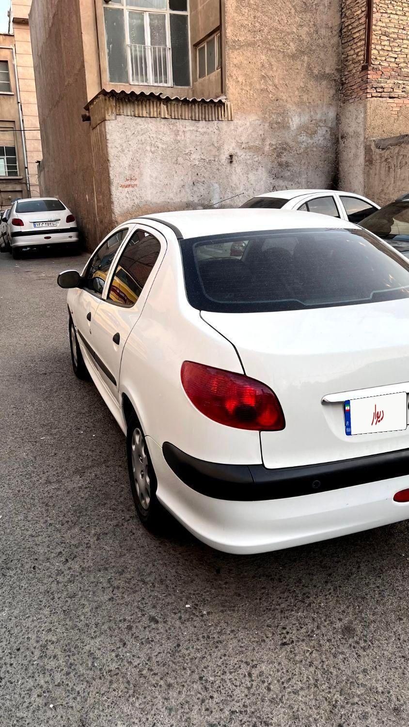 پژو ۲۰۶ صندوق دار v8 - 1397