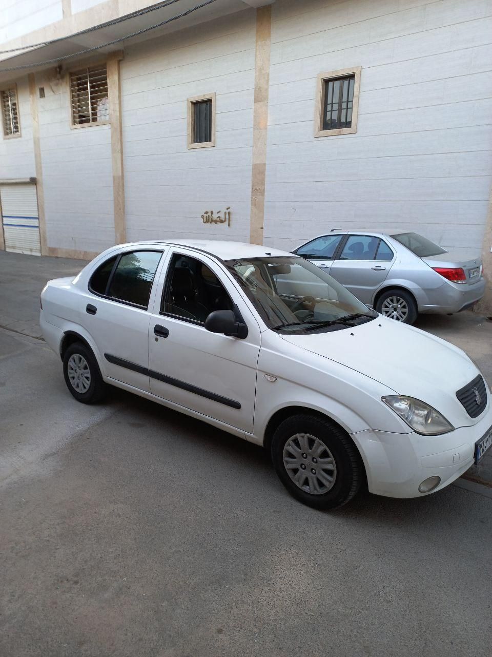 تیبا صندوق دار SX - 1392