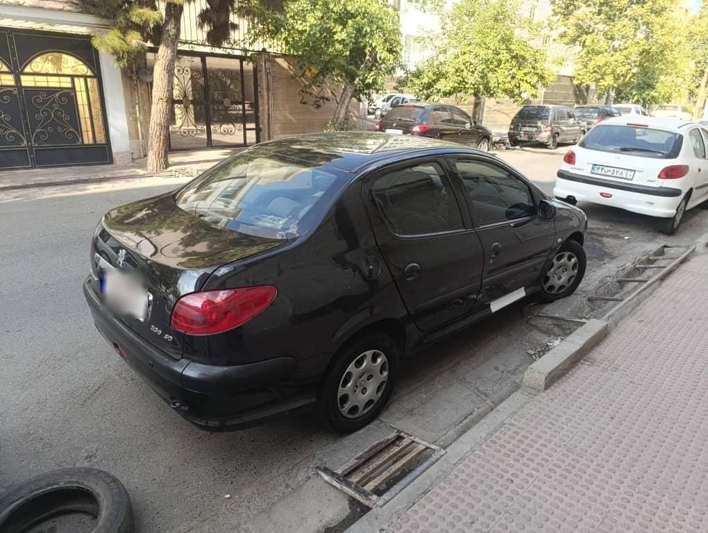 پژو ۲۰۶ صندوق دار v8 - 1396