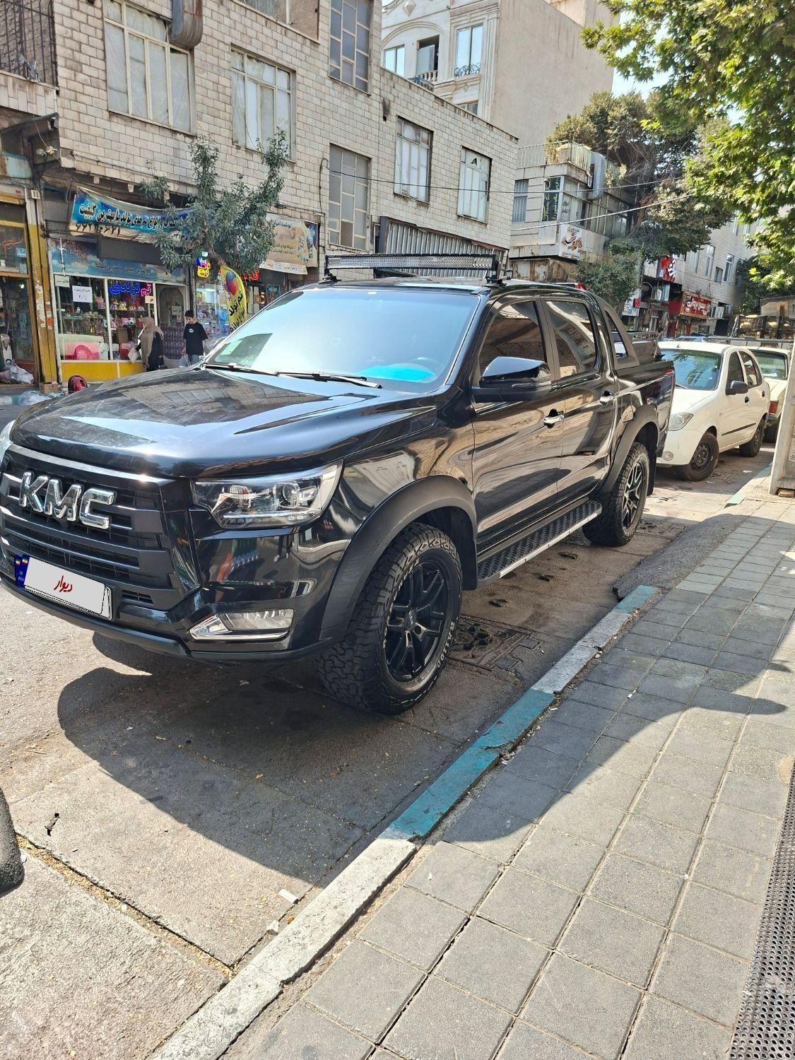 خودرو کی ام سی، T8 آگهی ann_19457799