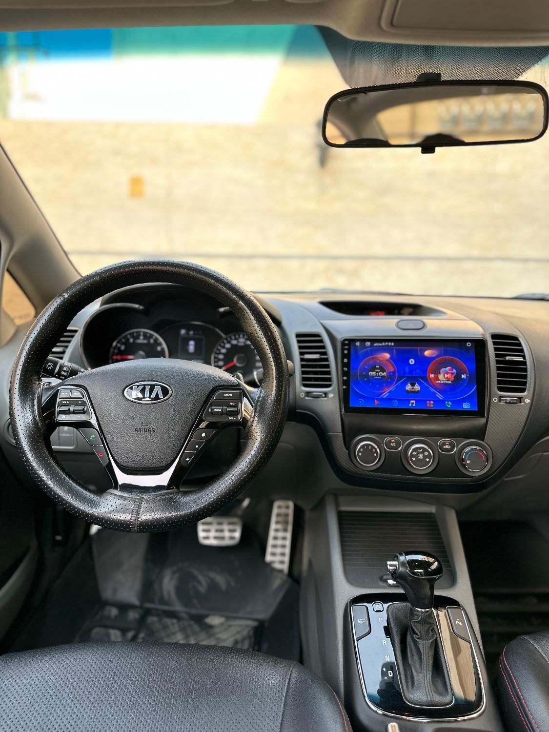کیا سراتو 2.0 لیتر اتوماتیک GT لاین - 2017