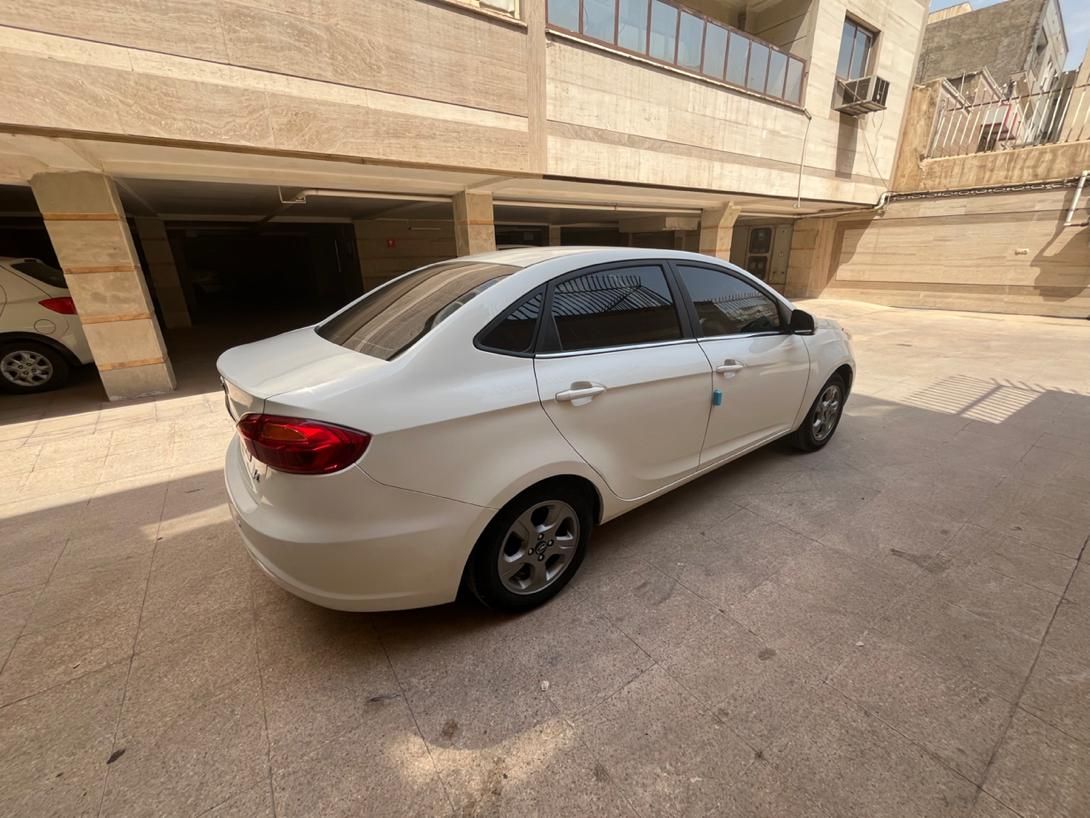 جک J4 اتوماتیک ساده - 1400