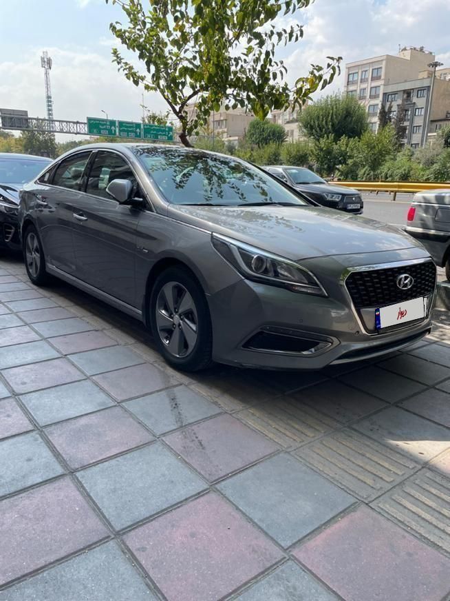 هیوندای سوناتا هیبرید GLS - 2017