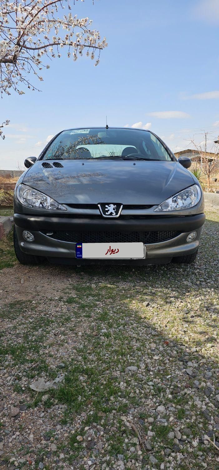 پژو ۲۰۶ صندوق دار v8 - 1393