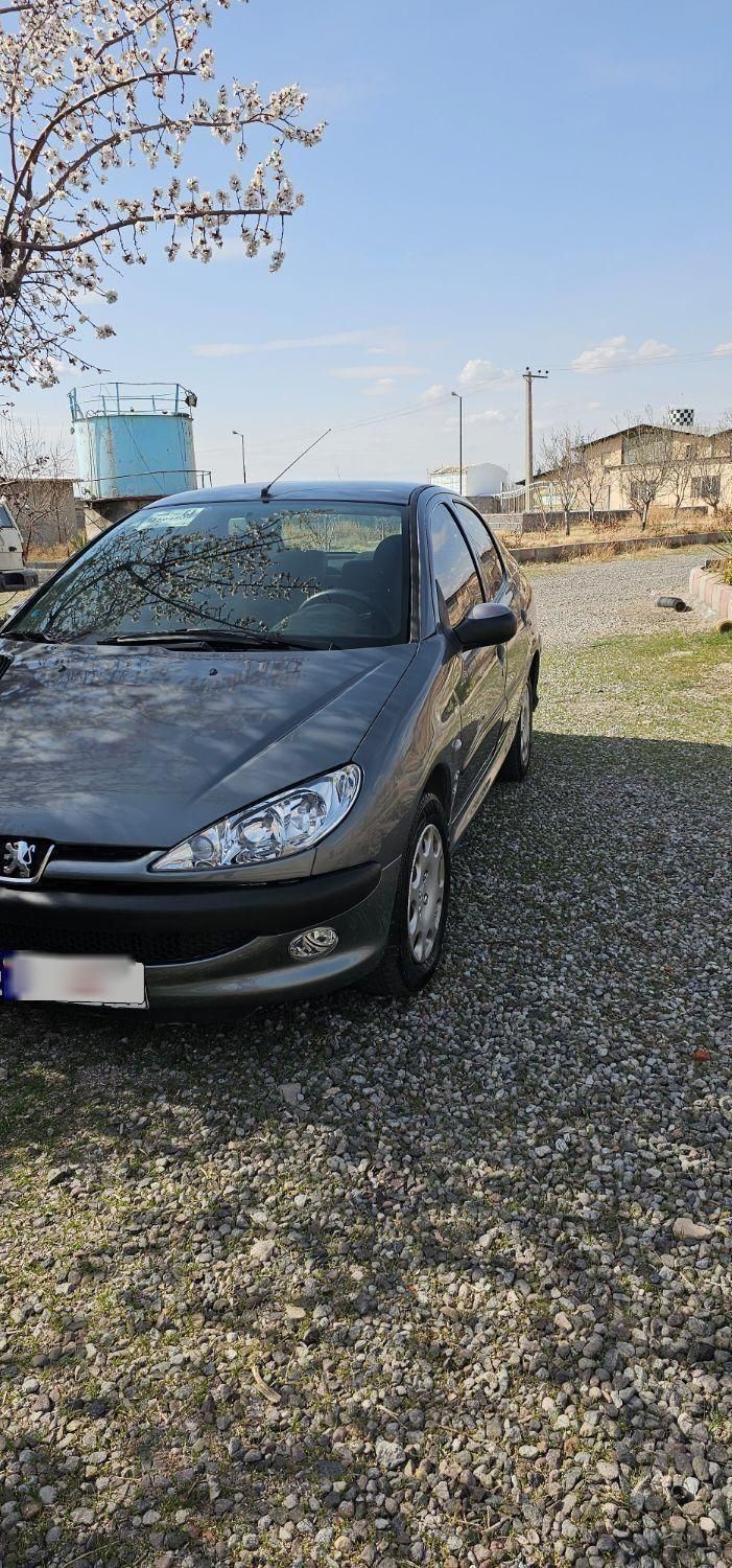 پژو ۲۰۶ صندوق دار v8 - 1393