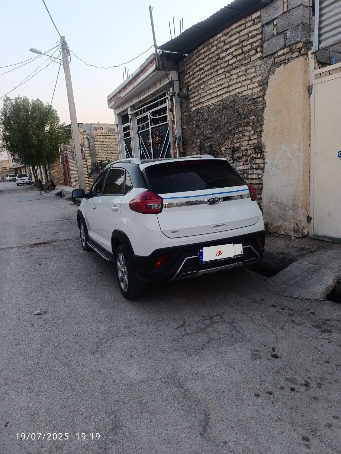 ام وی ام X22 دنده‌ای لاکچری - 1399