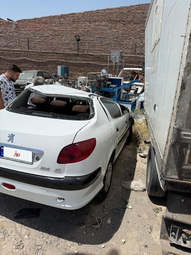 پژو ۲۰۶ صندوق دار v8 - 1398