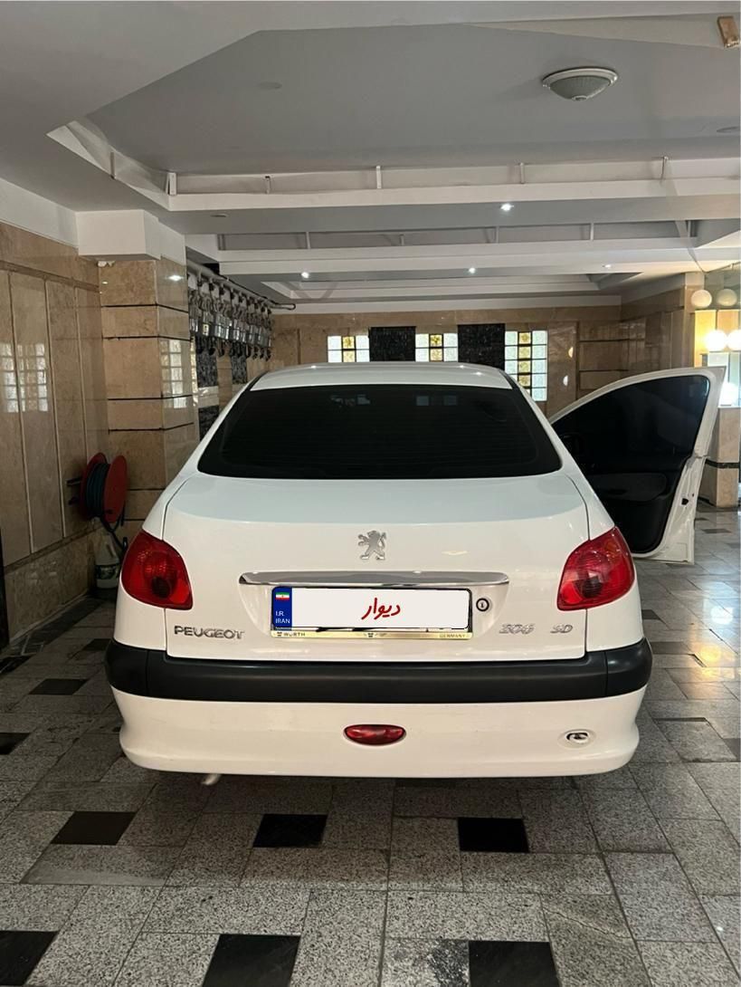 پژو ۲۰۶ صندوق دار v8 - 1389