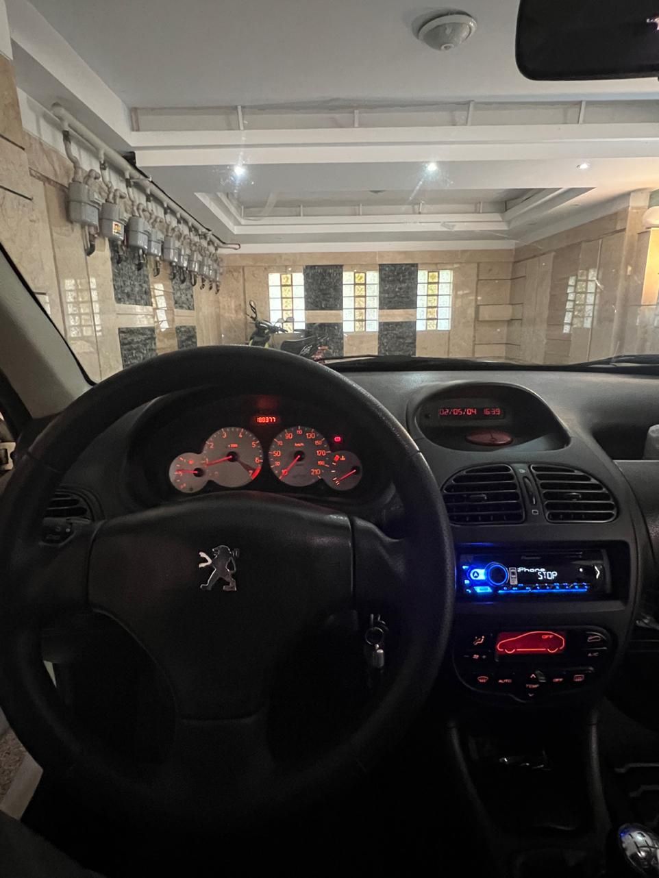 پژو ۲۰۶ صندوق دار v8 - 1389