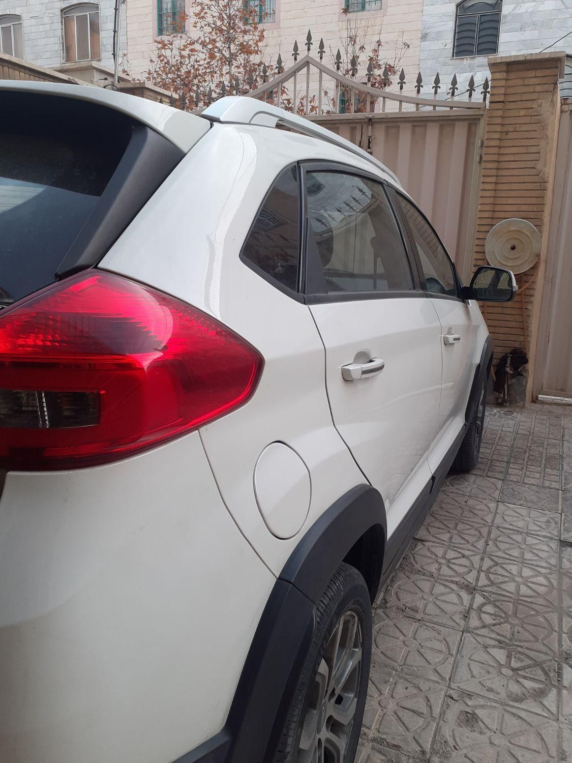 ام وی ام X22 دنده‌ای لاکچری - 1397