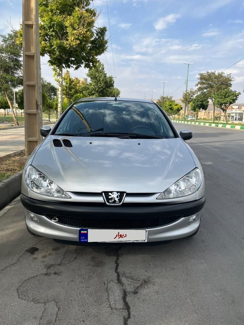 خودرو پژو، ۲۰۶ صندوق دار آگهی ann_19459012