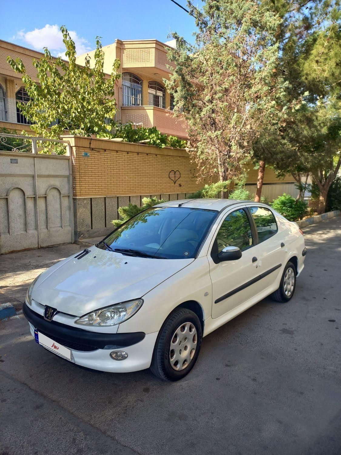خودرو پژو، ۲۰۶ صندوق دار آگهی ann_19459380