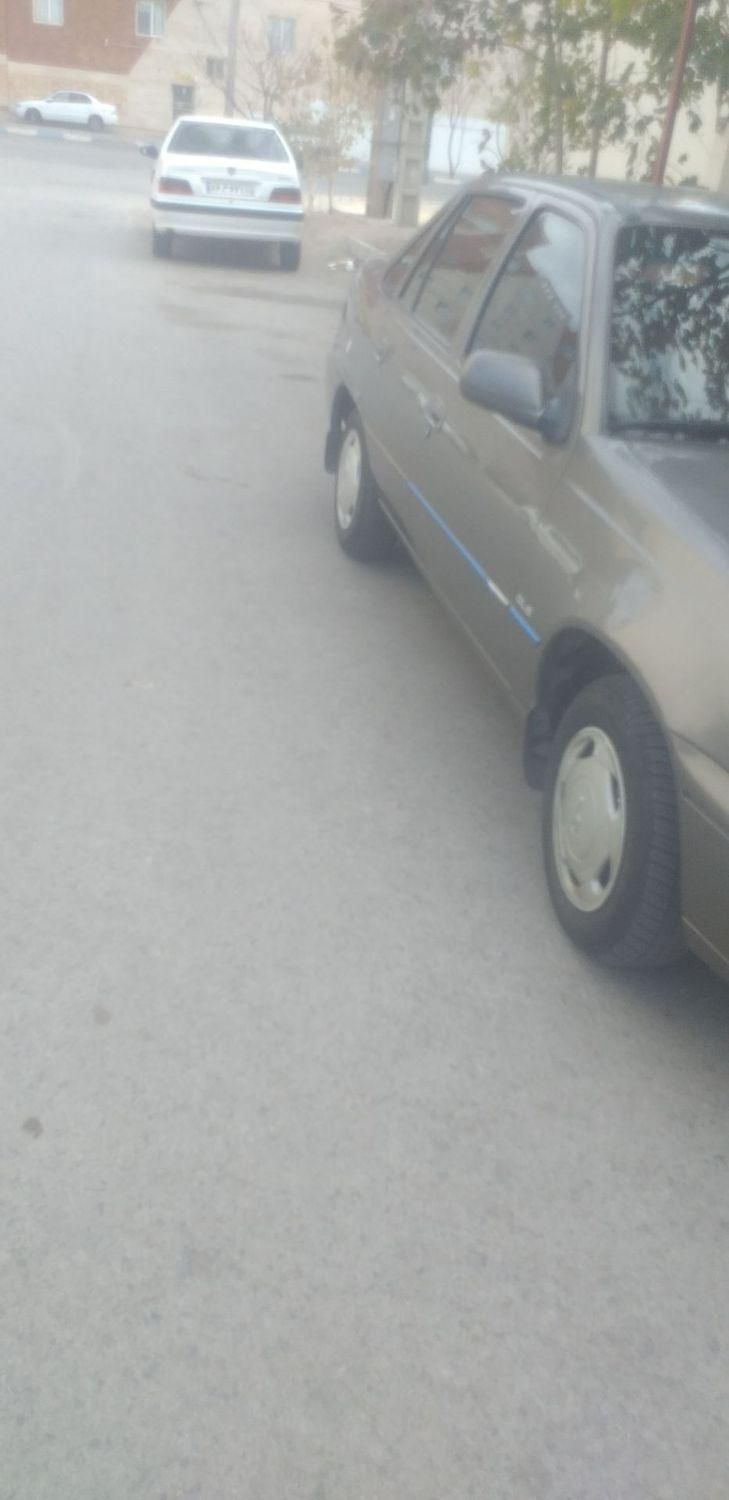 دوو سیلو سدان - 1381