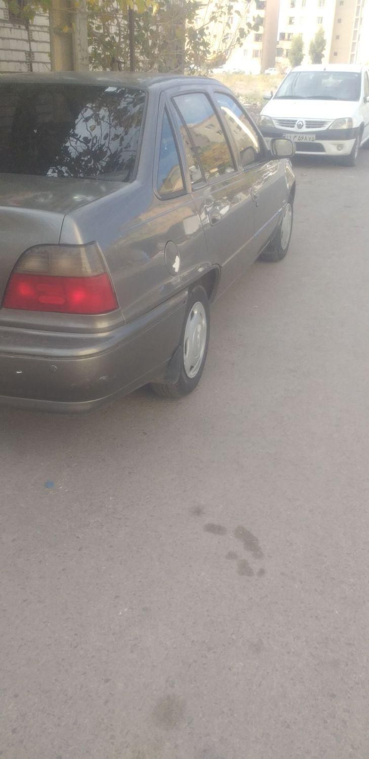 دوو سیلو سدان - 1381