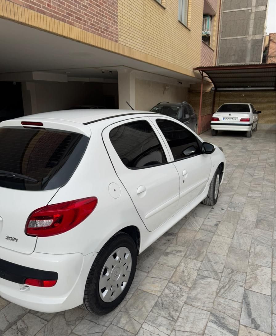 خودرو پژو، 207 آگهی ann_19459700