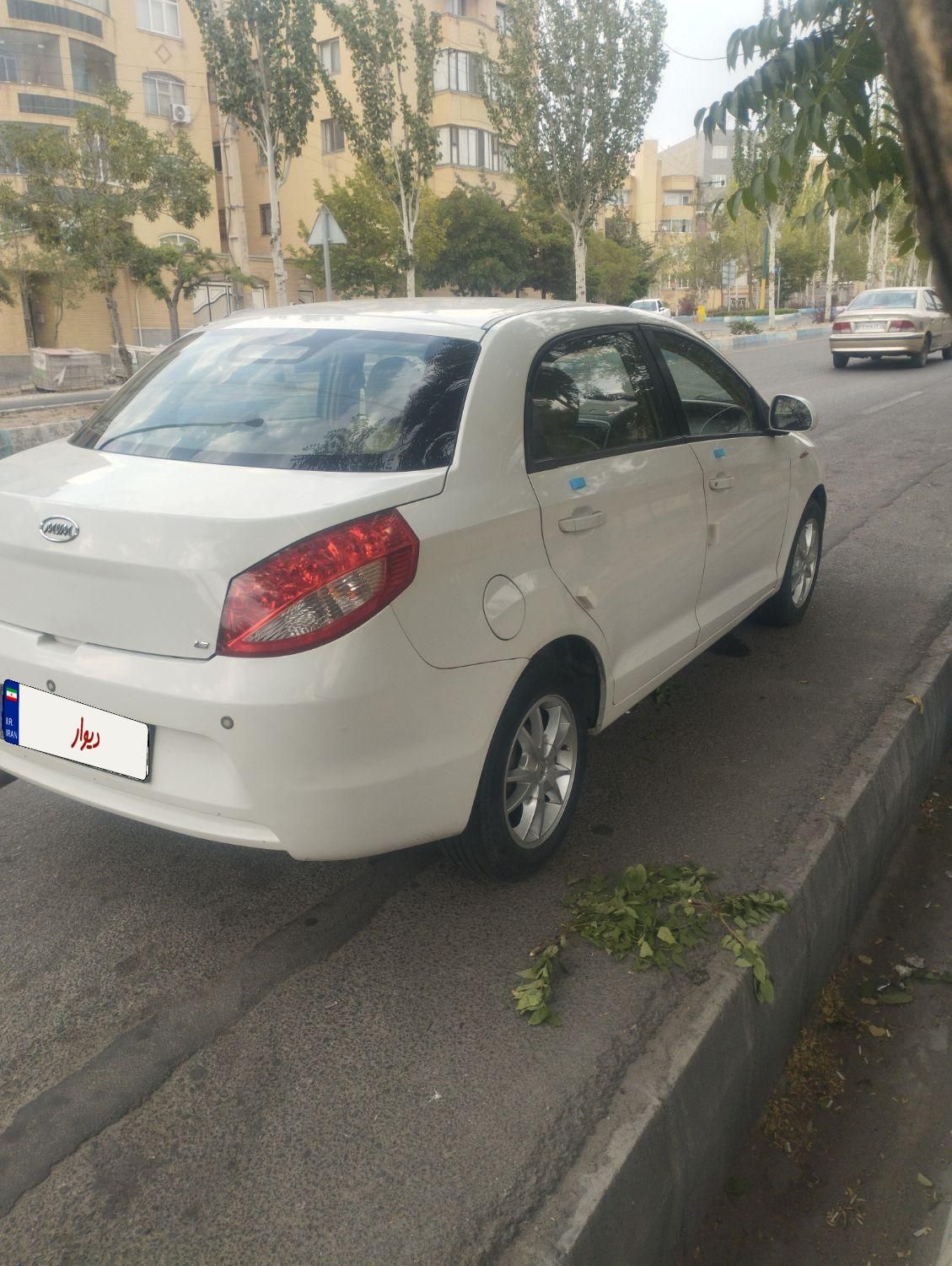 ام وی ام 315 صندوقدار ساده دنده ای - 1392