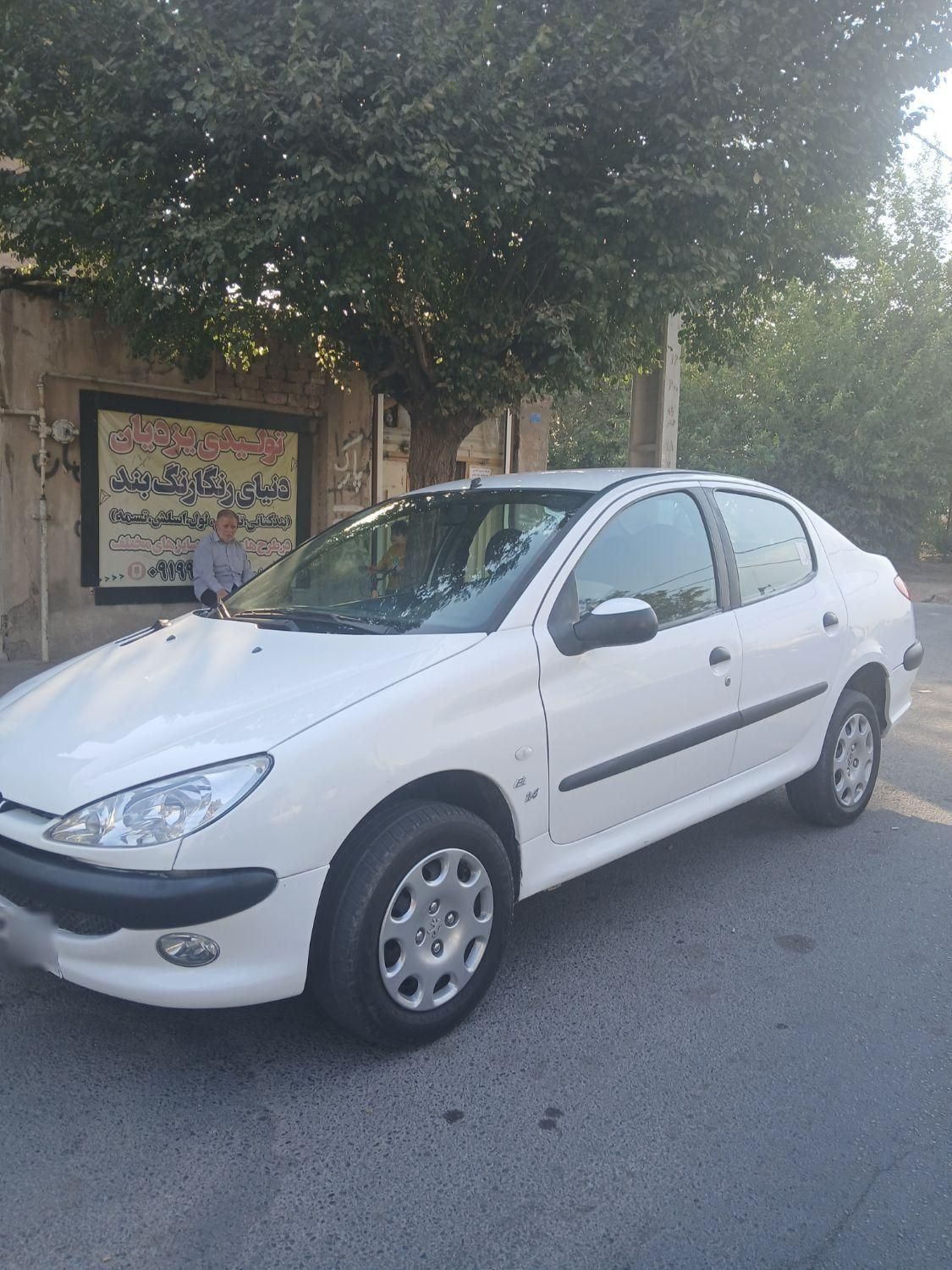 پژو ۲۰۶ صندوق دار v20 - 1389