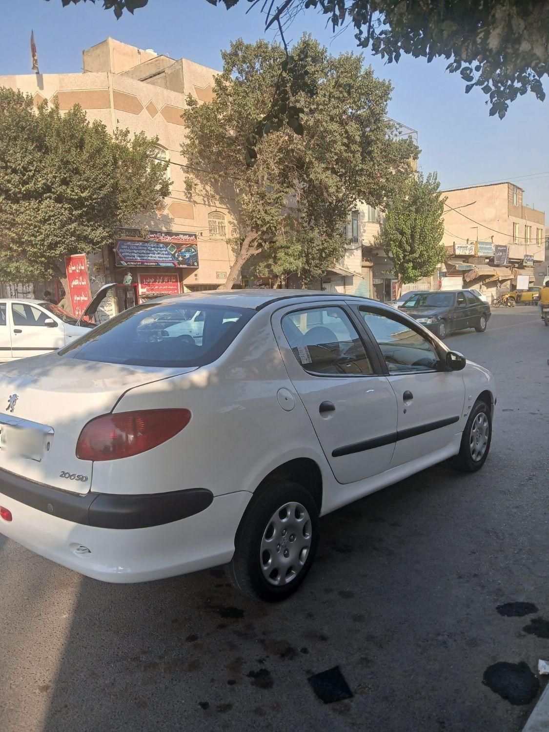 پژو ۲۰۶ صندوق دار v20 - 1389