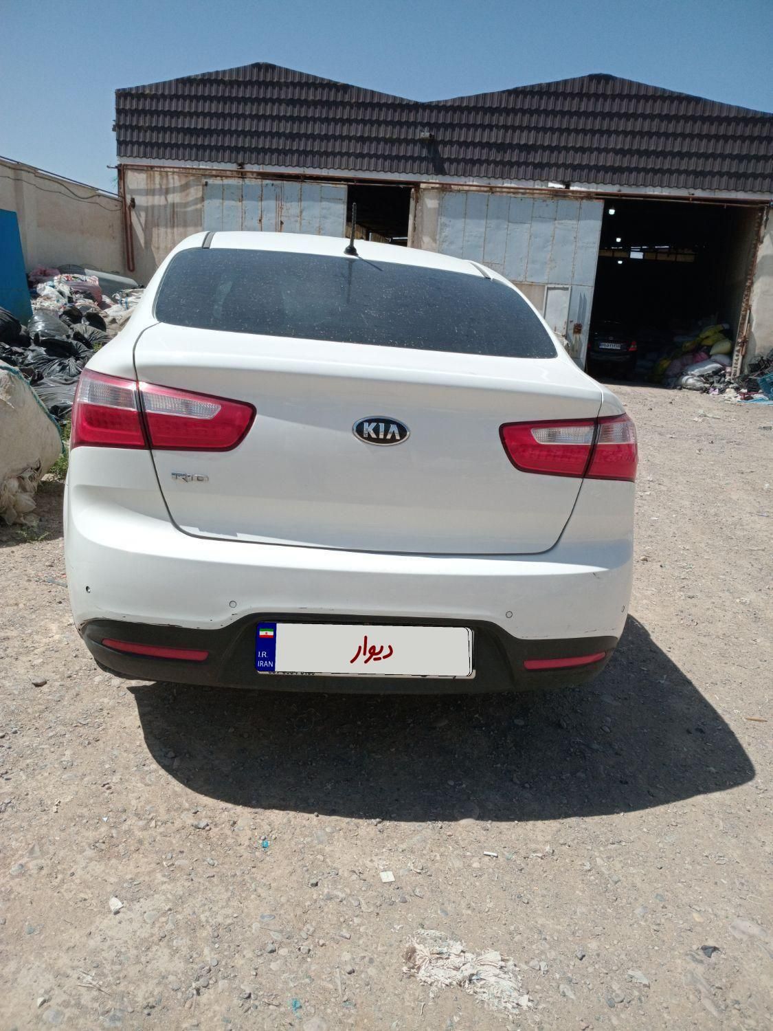 کیا ریو صندوقدار فول UB - 2015