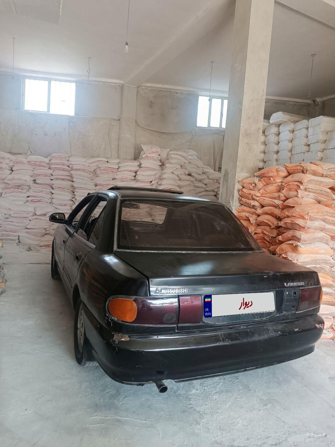 میتسوبیشی لنسر 1.6 لیتر دنده ای - 1993