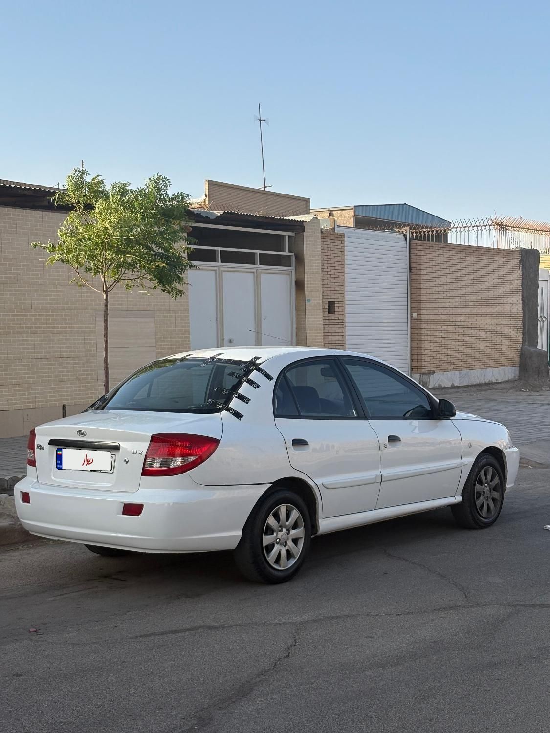 کیا ریو صندوقدار نیمه فول UB - 1388