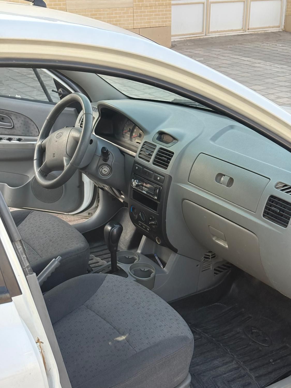 کیا ریو صندوقدار نیمه فول UB - 1388