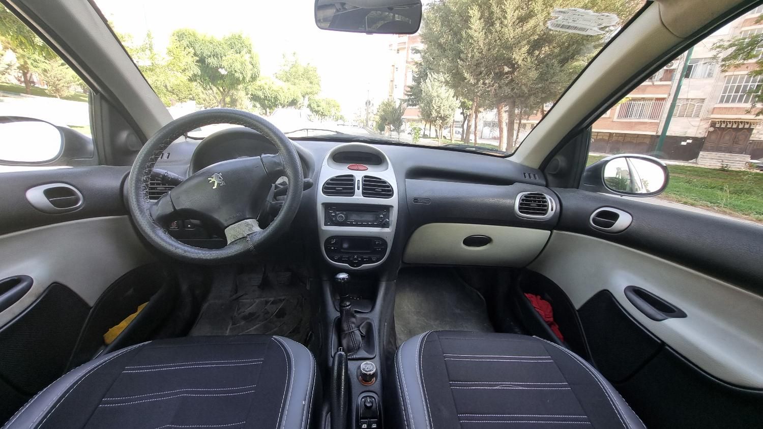 پژو ۲۰۶ صندوق دار v8 - 1389