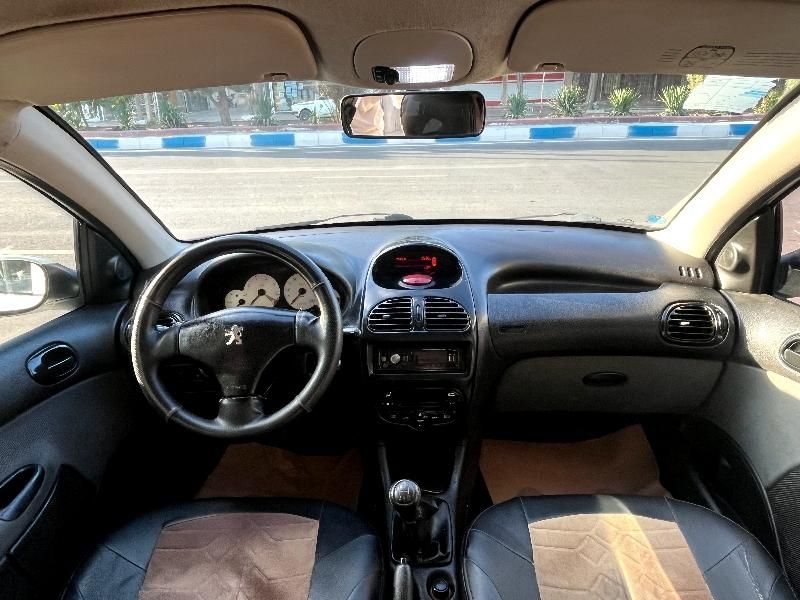 پژو ۲۰۶ صندوق دار v8 - 1394