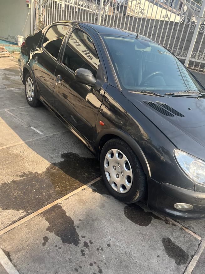 پژو ۲۰۶ صندوق دار v8 - 1392